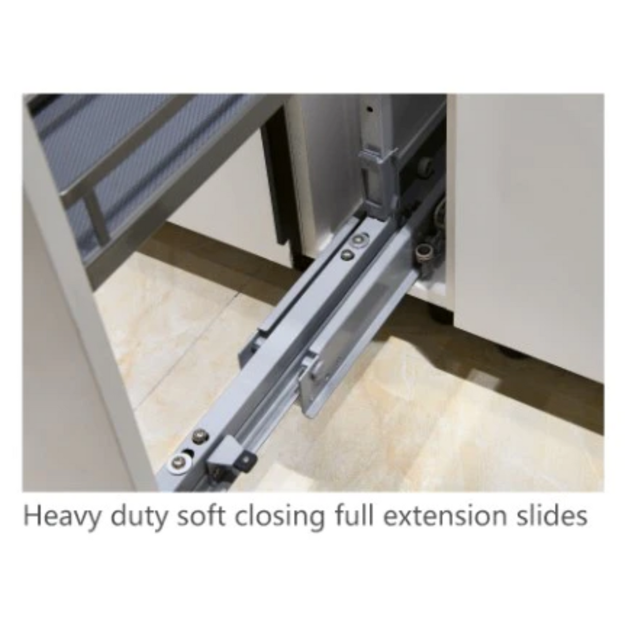 Soft-closing Pantry Unit